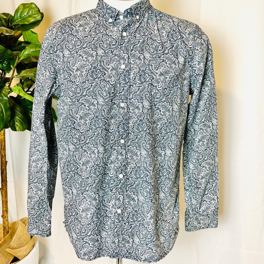 Men's H&M Dark Blue and White Paisley Print Long Sleeve Button Down Shirt